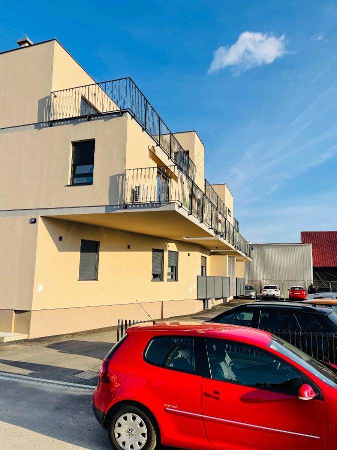 Tadea Apartment Загреб Екстериор снимка